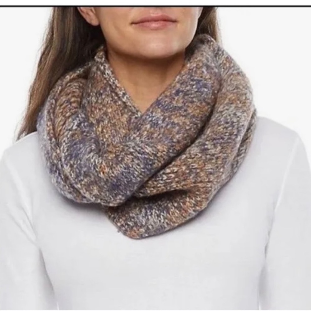 Frye and Co. Space Dyed Infinity Cold Weather Scarf- Deep Indigo NWT